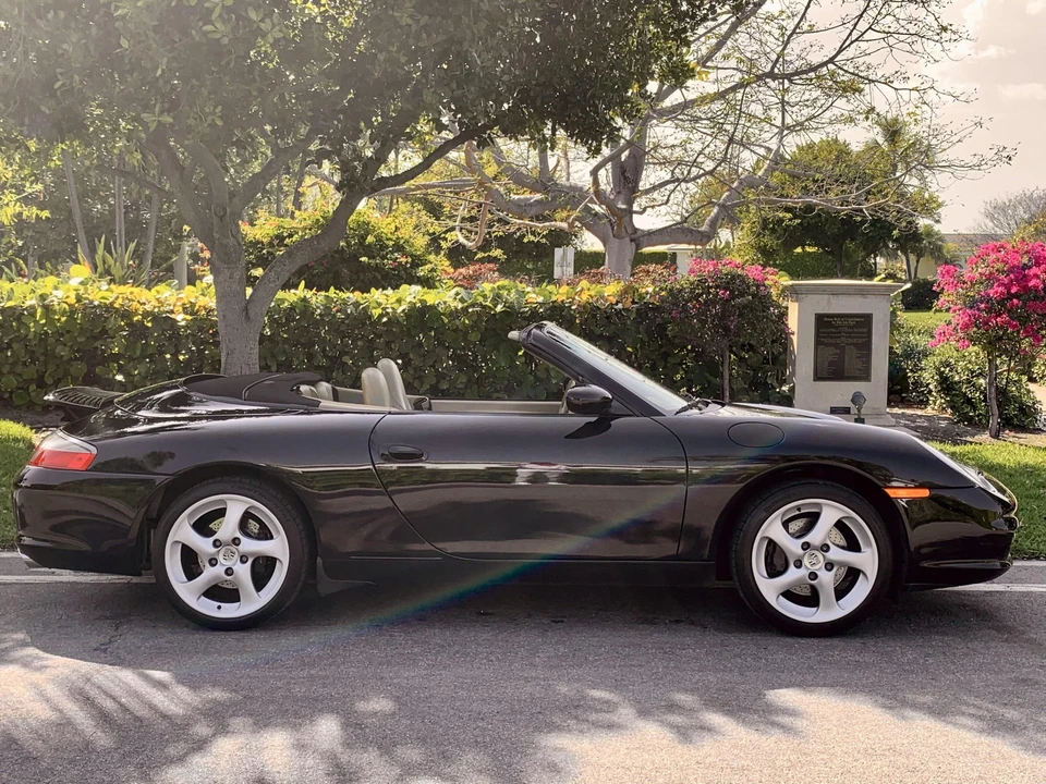 2003 Porsche 996 Carrera - Image 12 of 31