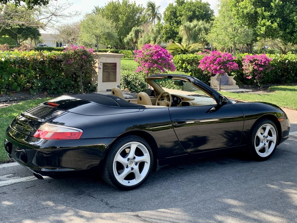 2003 Porsche 996 Carrera - Image 13 of 31