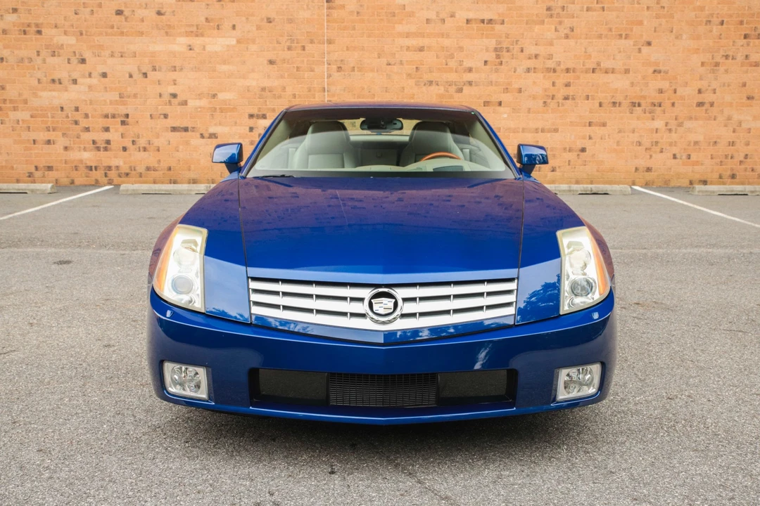 2004 Cadillac XLR - Image 22 of 31