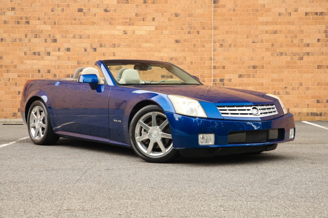 2004 Cadillac XLR - Image 21 of 31