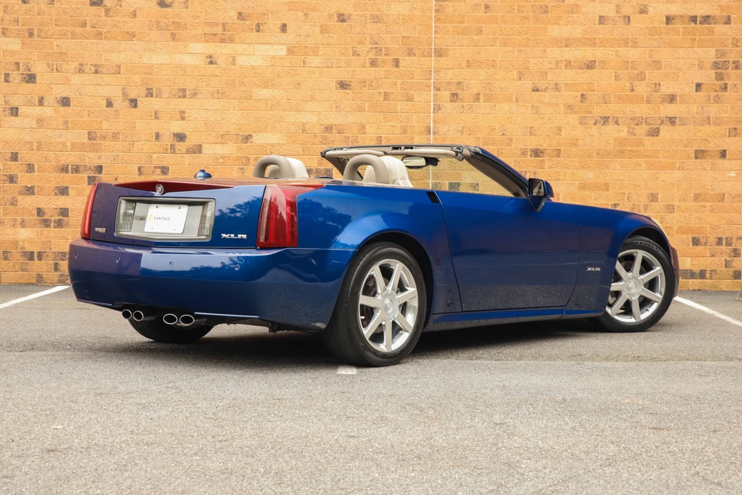 2004 Cadillac XLR - Image 19 of 31