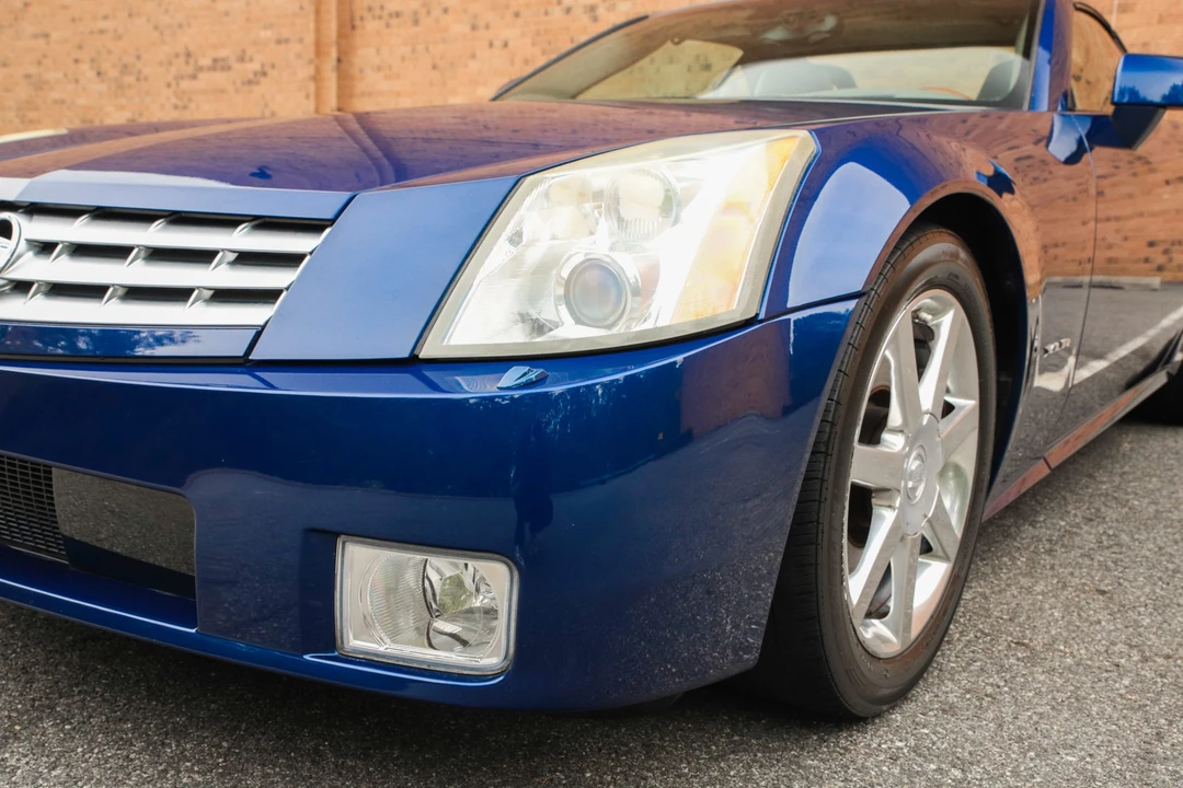 2004 Cadillac XLR - Image 29 of 31