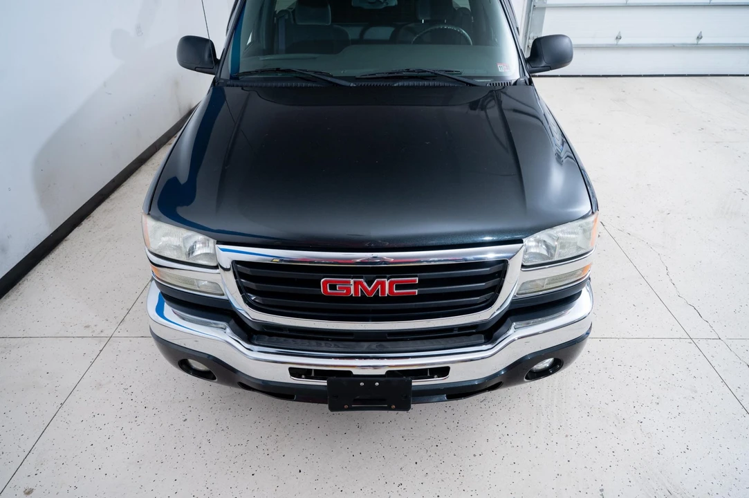 2004 GMC Sierra Heavy Duty 2nd Gen - Image 19 of 31