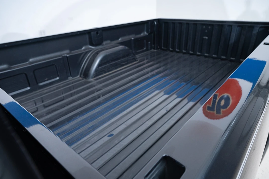 2004 GMC Sierra Heavy Duty 2nd Gen - Image 30 of 31