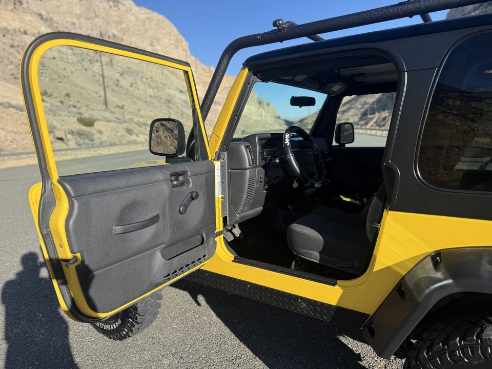 2004 Jeep TJ Wrangler - Image 17 of 31