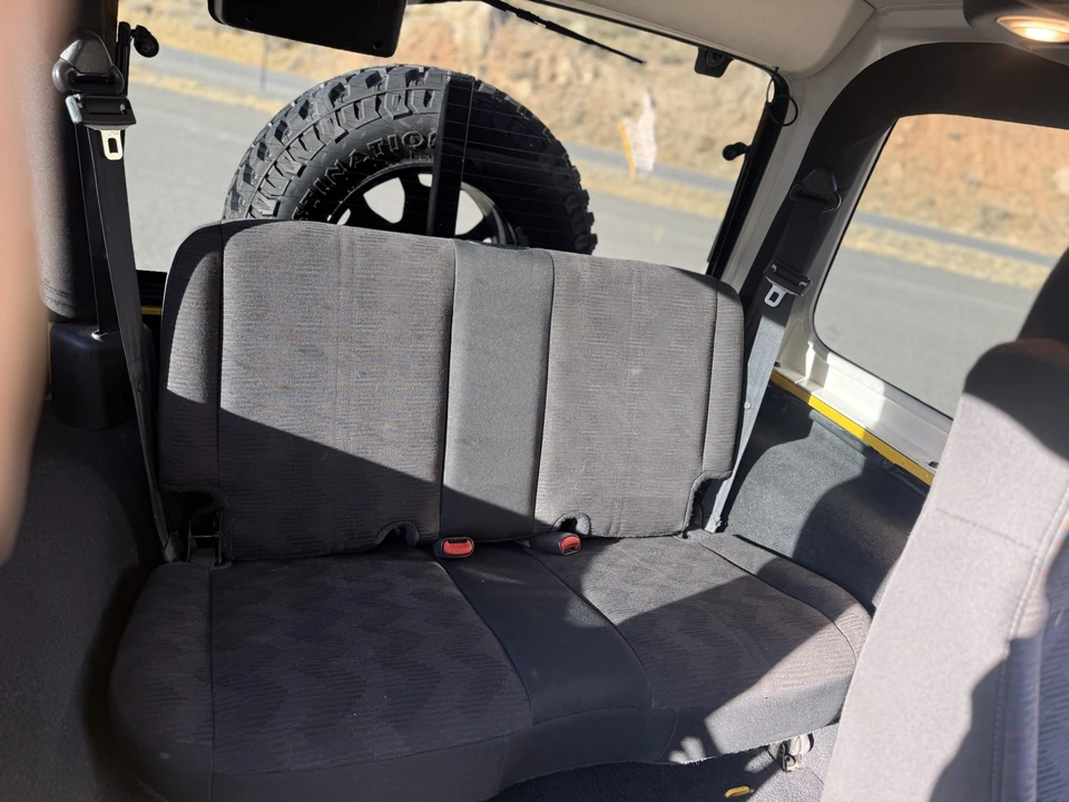 2004 Jeep TJ Wrangler - Image 28 of 31