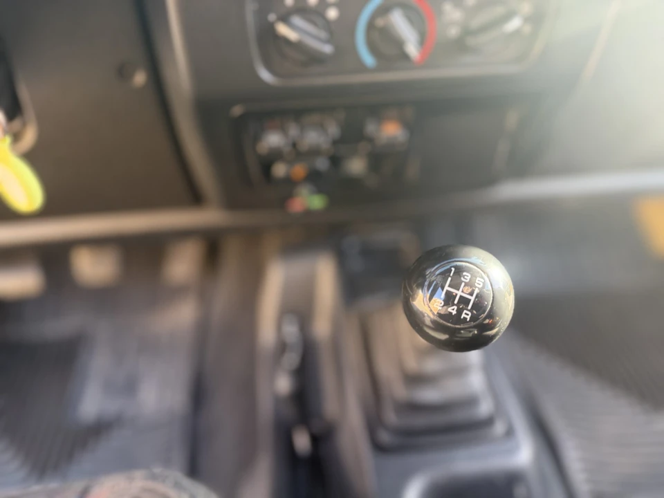 2004 Jeep TJ Wrangler - Image 25 of 31