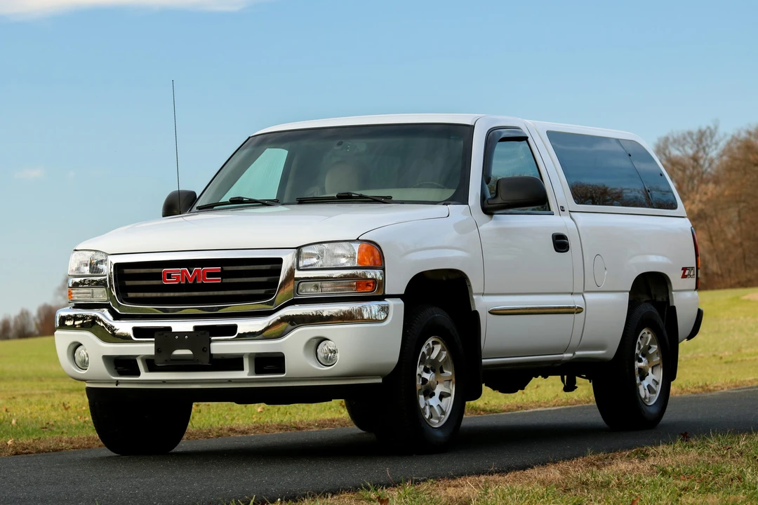 2005 GMC Sierra 2nd Gen - Image 23 of 31