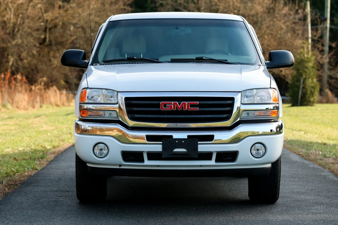 2005 GMC Sierra 2nd Gen - Image 22 of 31