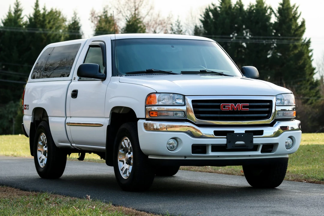 2005 GMC Sierra 2nd Gen - Image 20 of 31