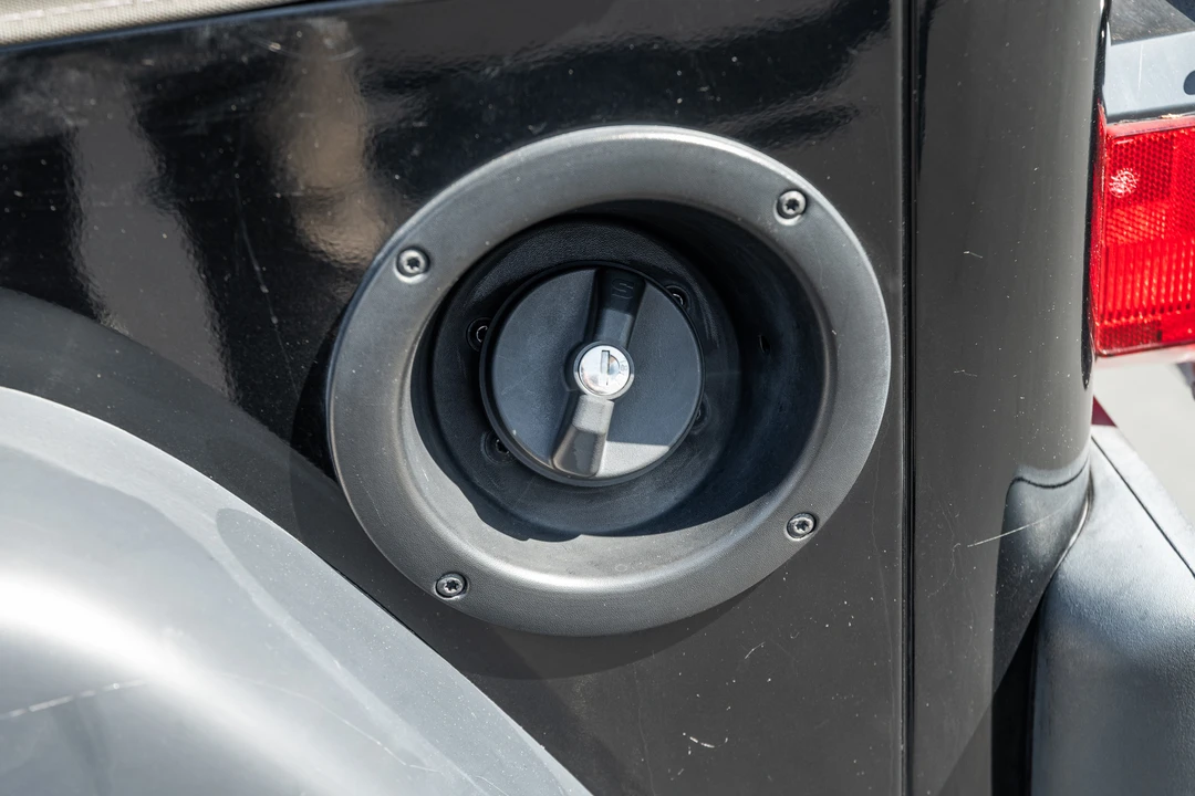 2005 Jeep TJ Wrangler - Image 29 of 31