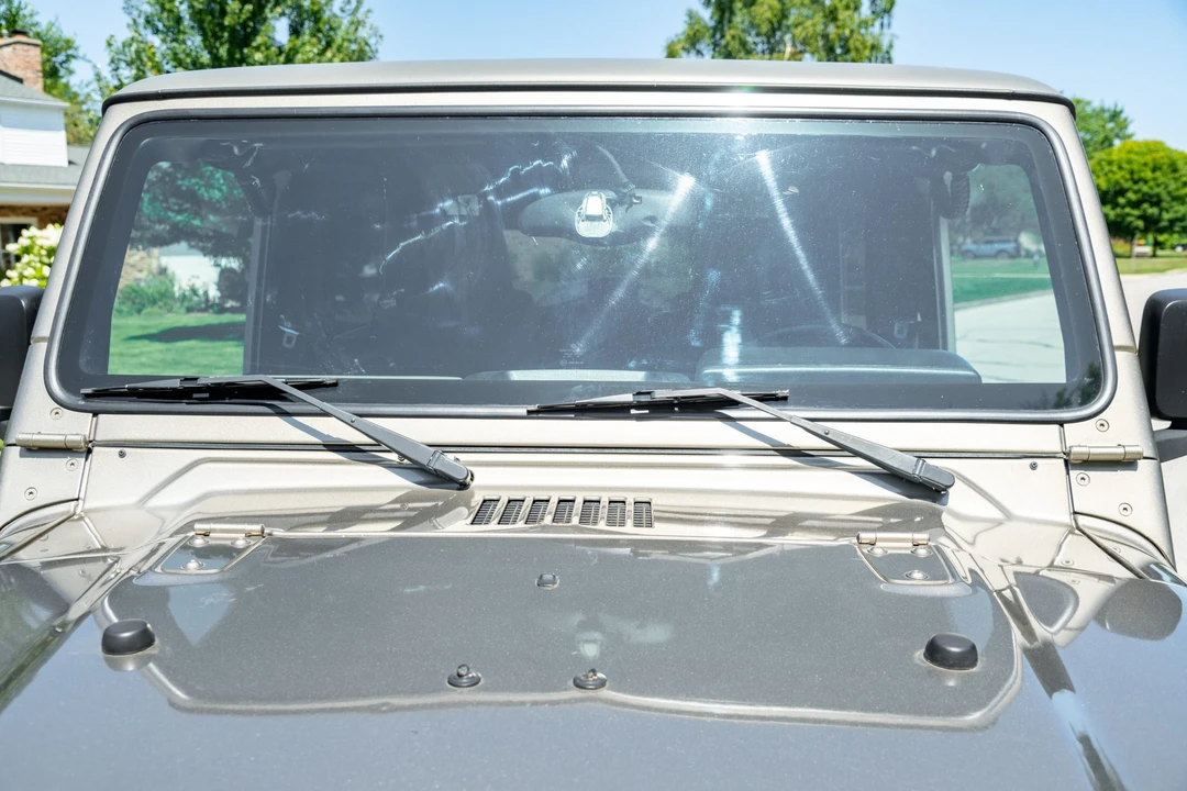 2005 Jeep TJ Wrangler - Image 29 of 31