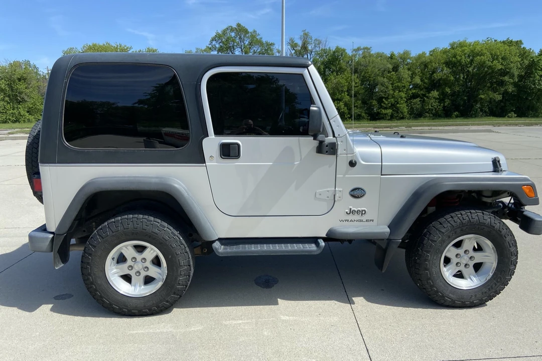 2005 Jeep TJ Wrangler - Image 12 of 31