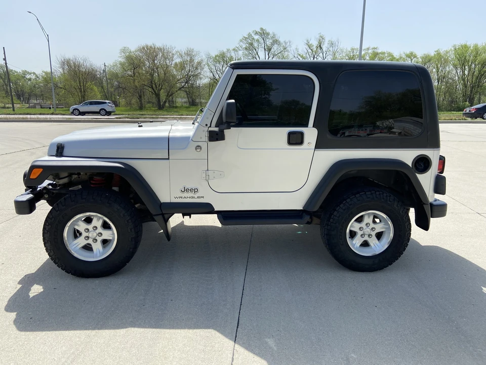 2005 Jeep TJ Wrangler - Image 4 of 31