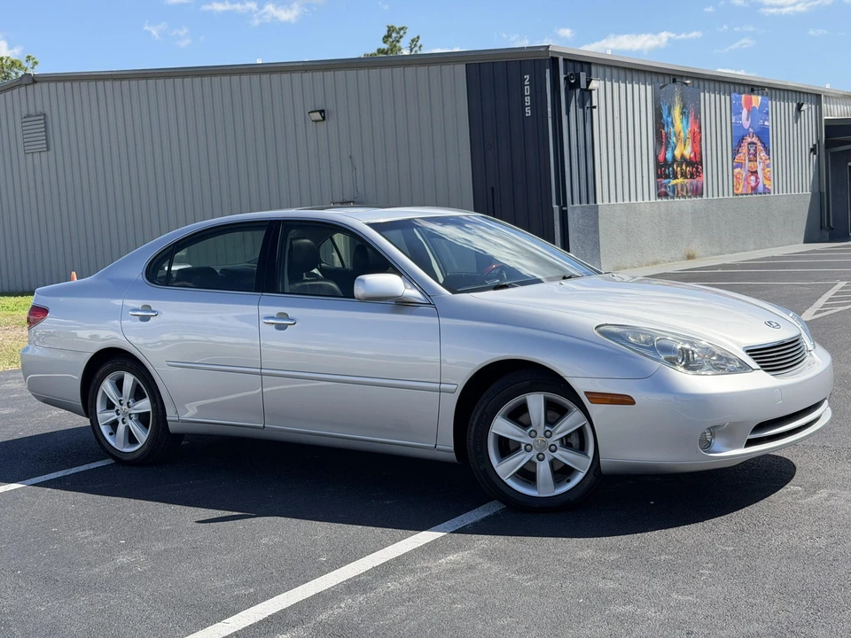 2005 Lexus ES 4th Gen - Image 6 of 31