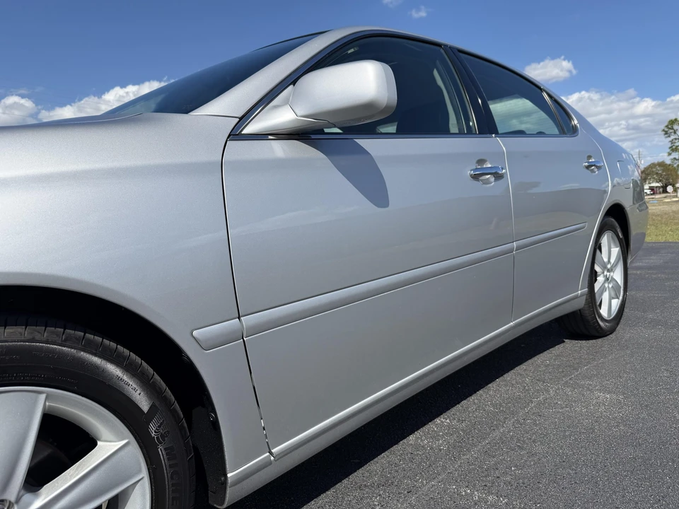 2005 Lexus ES 4th Gen - Image 21 of 31