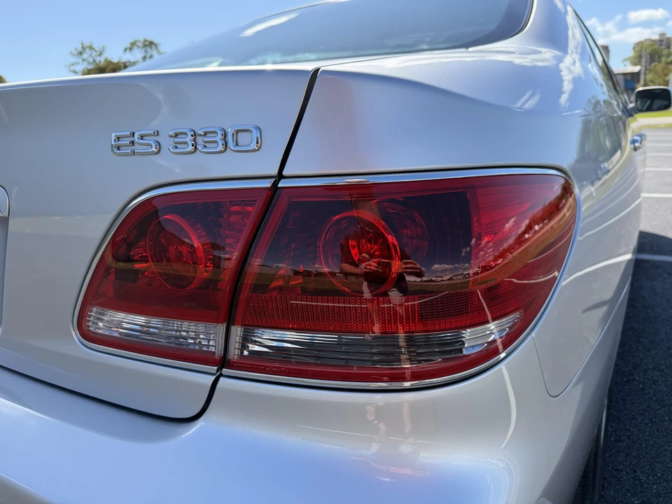 2005 Lexus ES 4th Gen - Image 28 of 31