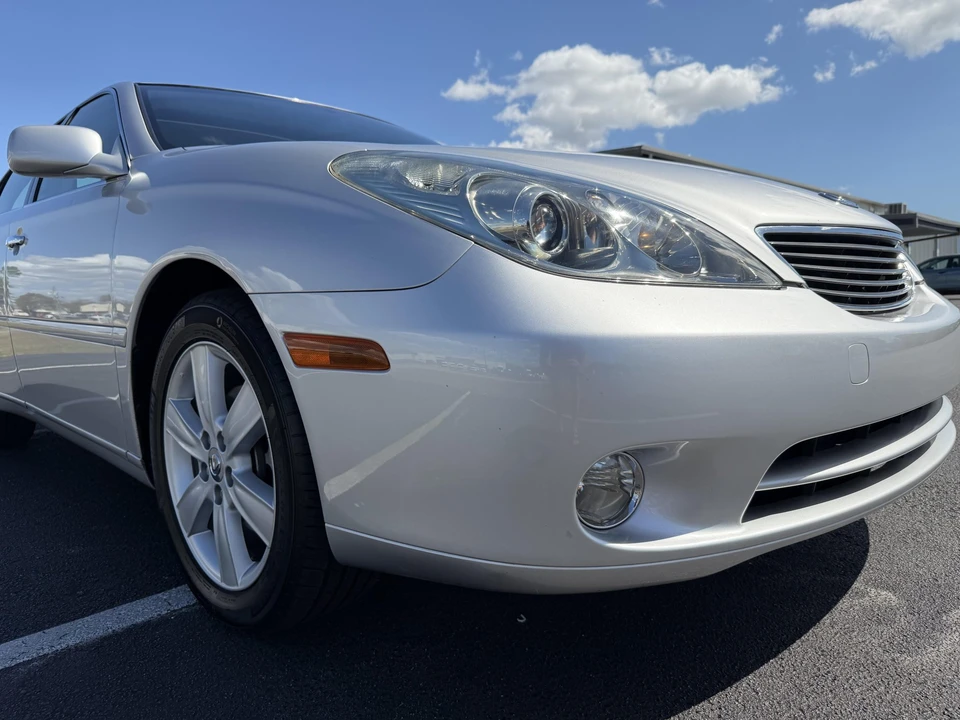 2005 Lexus ES 4th Gen - Image 13 of 31