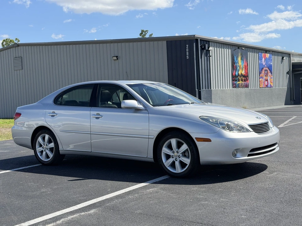 2005 Lexus ES 4th Gen - Image 7 of 31