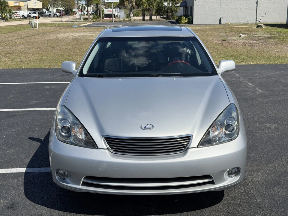 2005 Lexus ES 4th Gen - Image 5 of 31