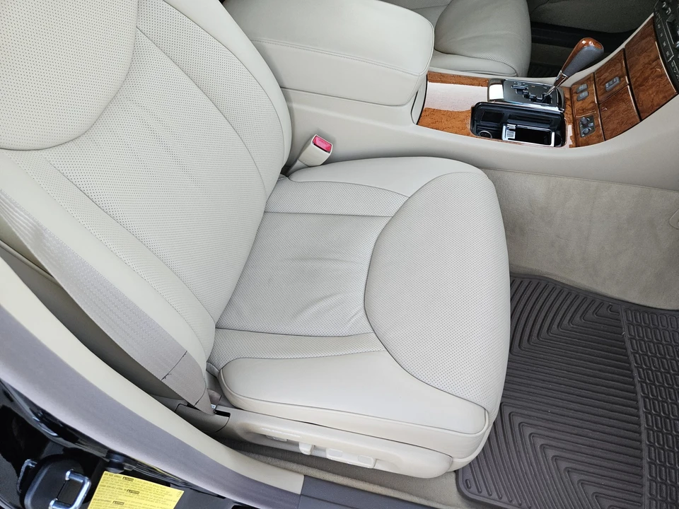 2005 Lexus LS 3rd Gen - Image 30 of 31
