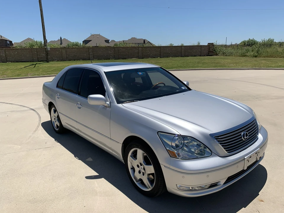 2005 Lexus LS 3rd Gen - Image 6 of 31