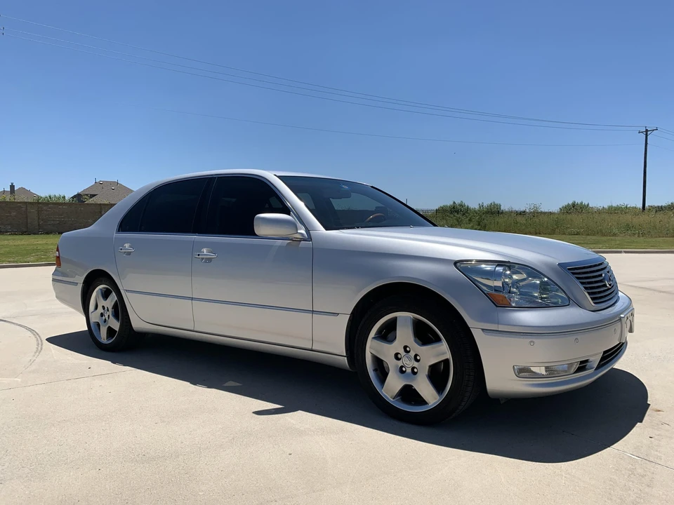 2005 Lexus LS 3rd Gen - Image 7 of 31