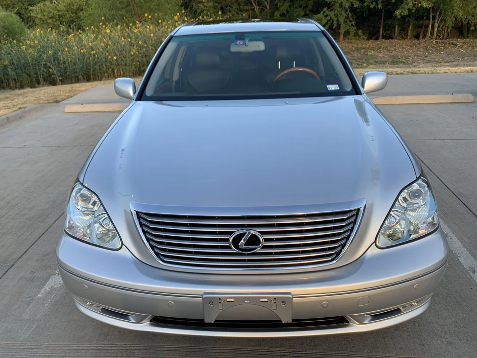 2005 Lexus LS 3rd Gen - Image 14 of 31