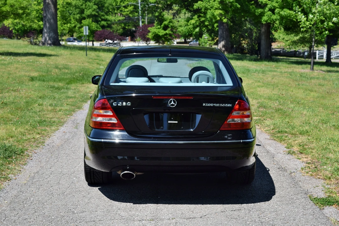 2005 Mercedes-Benz W203 C-Class - Image 10 of 31