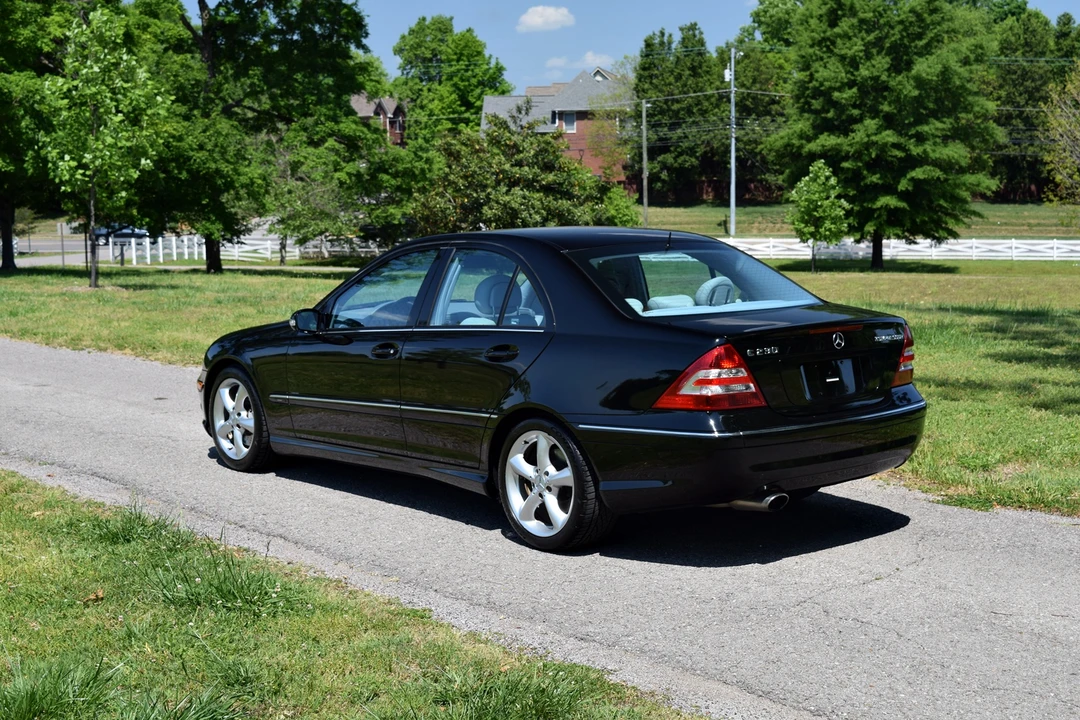 2005 Mercedes-Benz W203 C-Class - Image 12 of 31