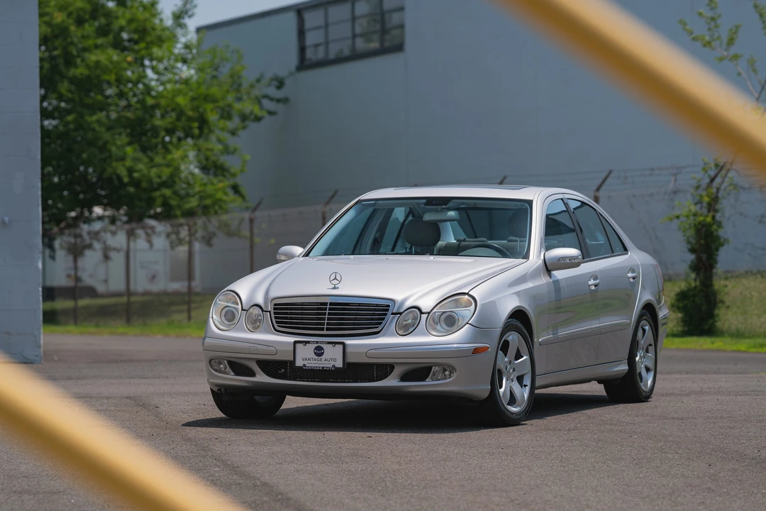 2005 Mercedes-Benz W211 E-Class - Image 2 of 31