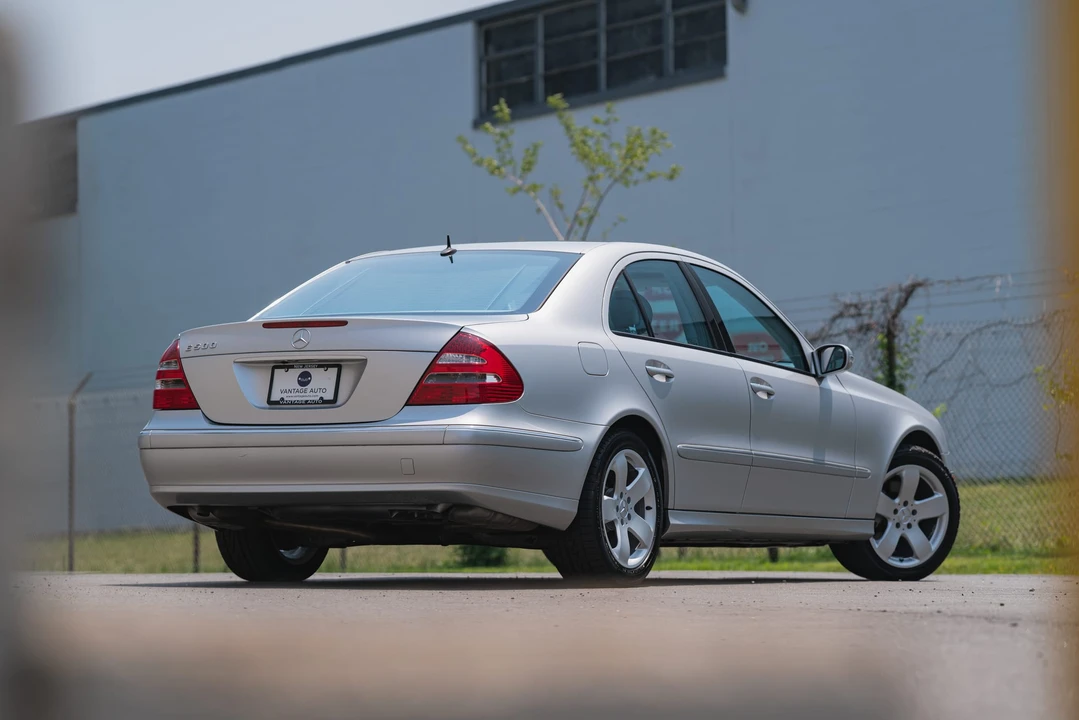 2005 Mercedes-Benz W211 E-Class - Image 12 of 31