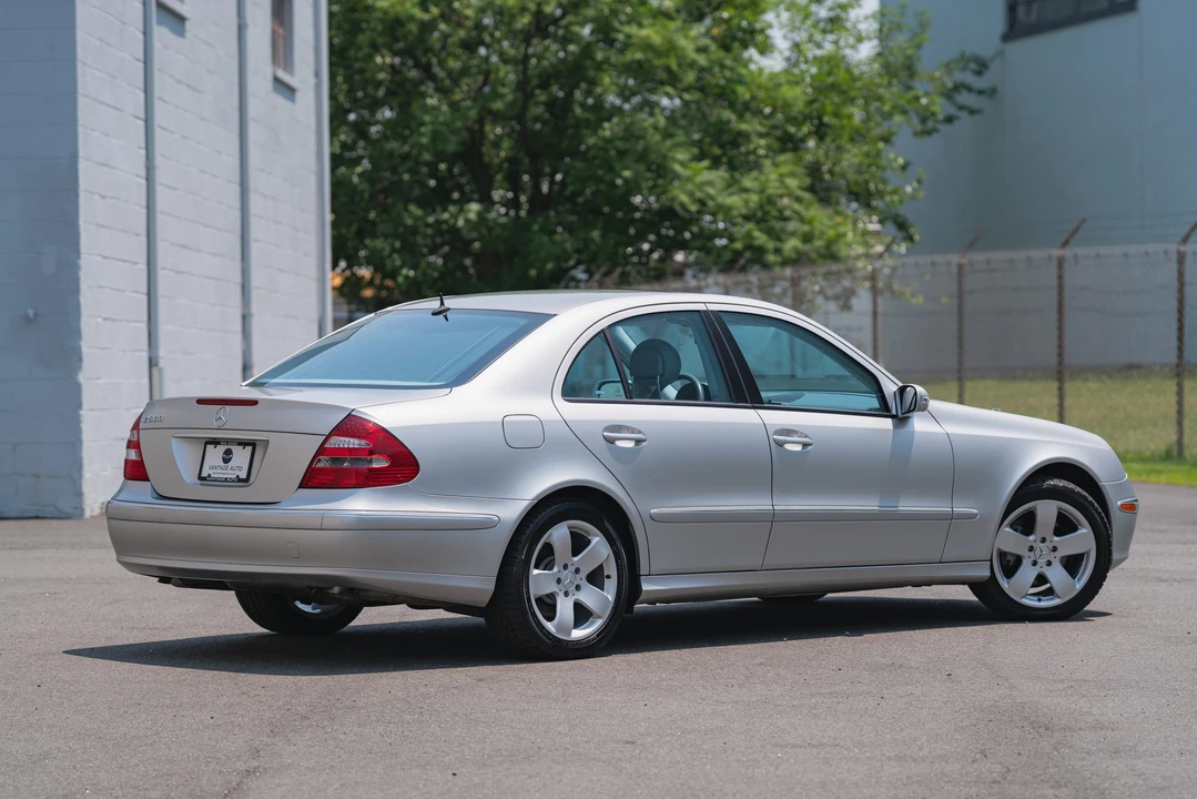 2005 Mercedes-Benz W211 E-Class - Image 13 of 31