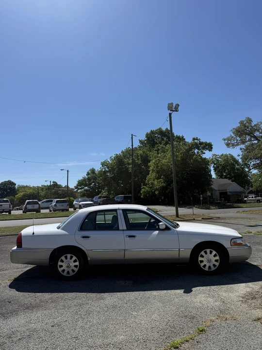 2005 Mercury Grand Marquis - Image 7 of 31