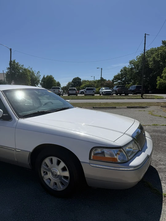 2005 Mercury Grand Marquis - Image 15 of 31