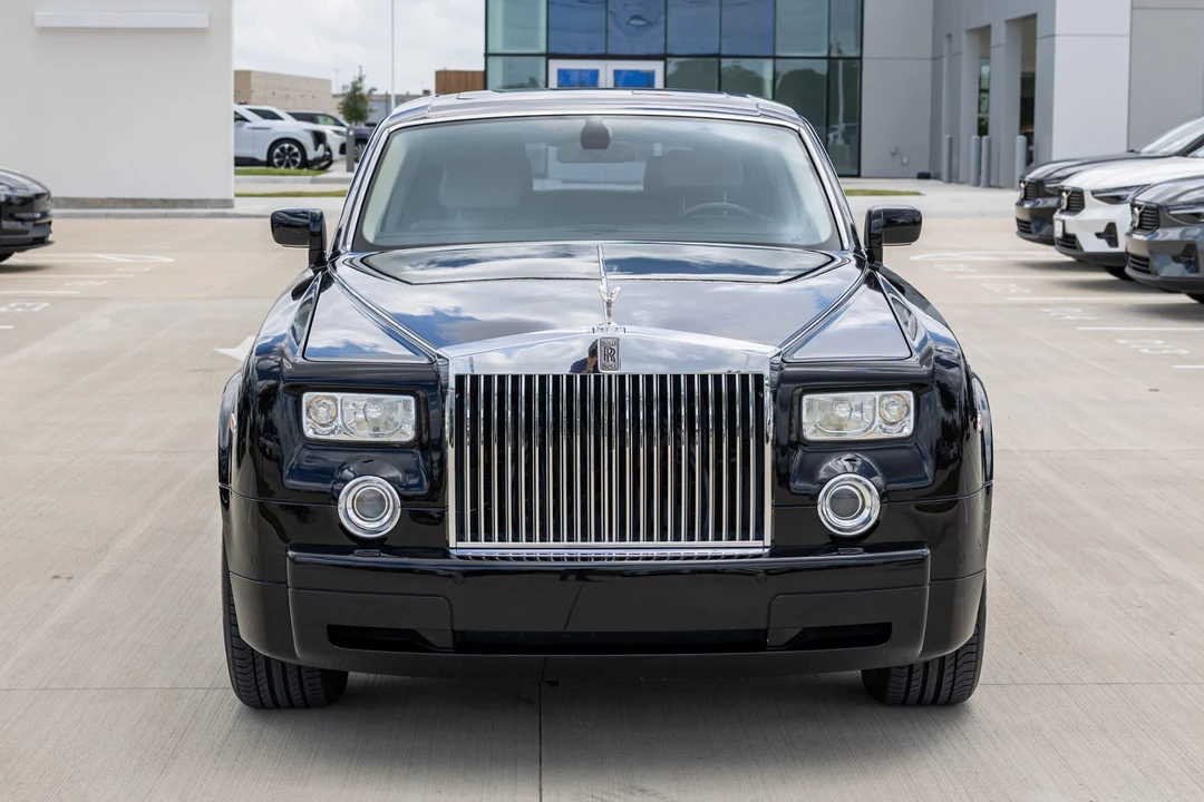 2005 Rolls-Royce Phantom VII - Image 2 of 31