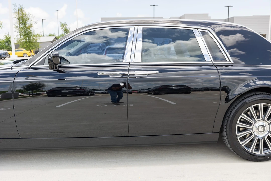 2005 Rolls-Royce Phantom VII - Image 24 of 31