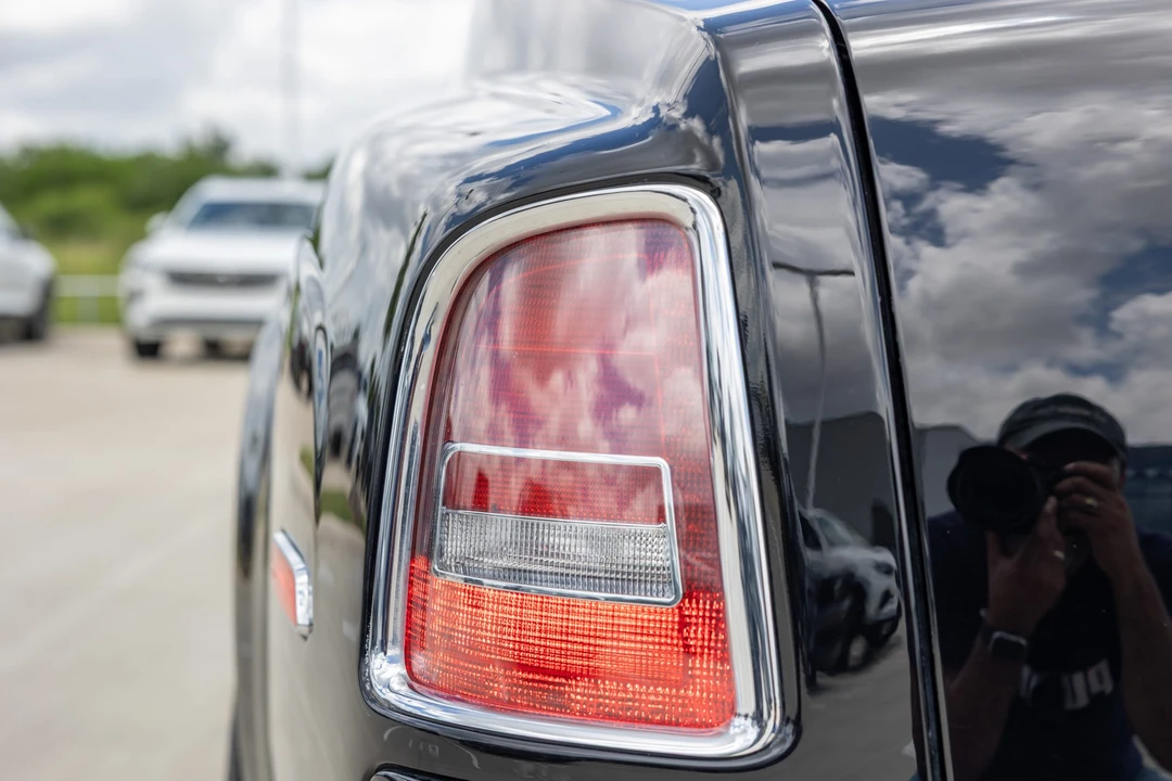 2005 Rolls-Royce Phantom VII - Image 18 of 31