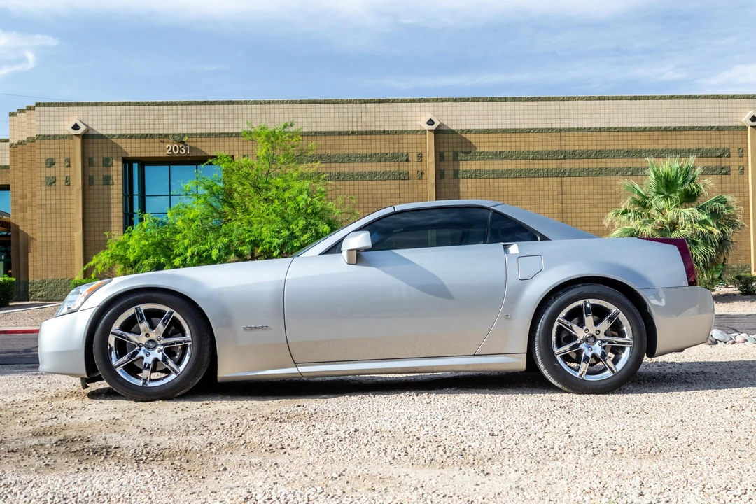 2006 Cadillac XLR - Image 27 of 31