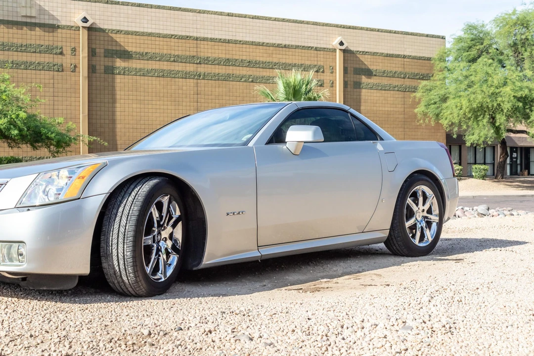 2006 Cadillac XLR - Image 24 of 31