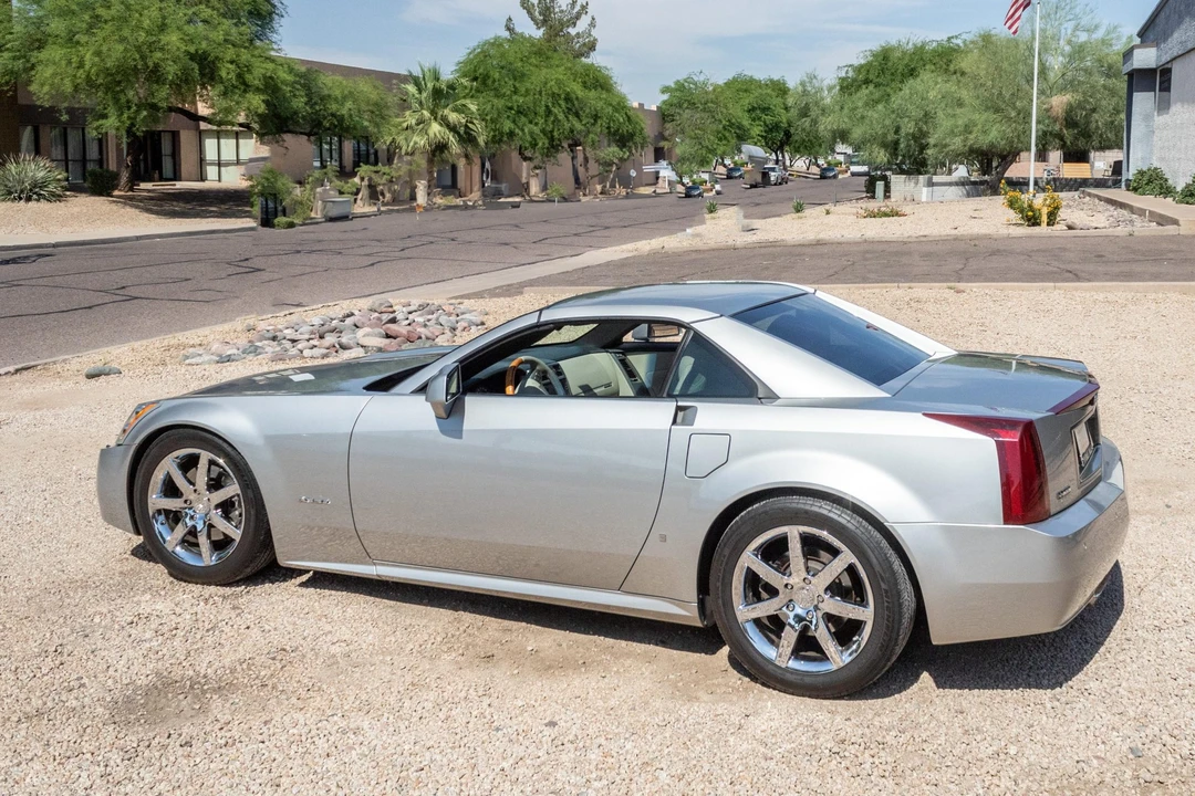 2006 Cadillac XLR - Image 30 of 31