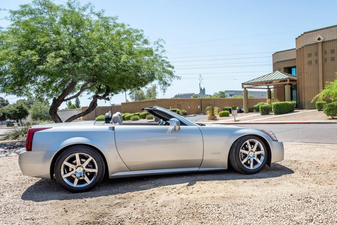 2006 Cadillac XLR - Image 15 of 31