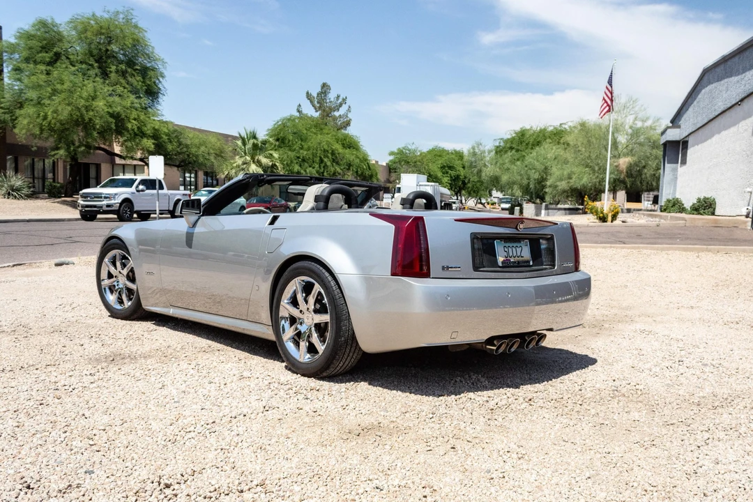 2006 Cadillac XLR - Image 7 of 31