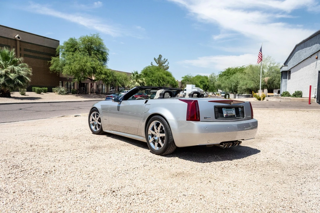 2006 Cadillac XLR - Image 8 of 31