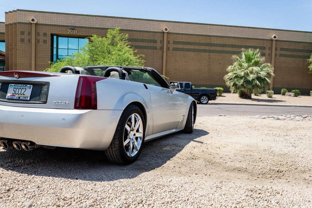 2006 Cadillac XLR - Image 12 of 31