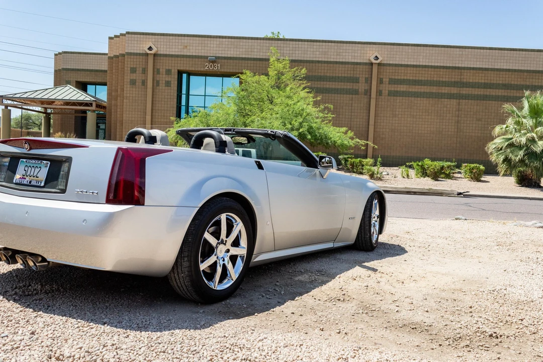 2006 Cadillac XLR - Image 14 of 31