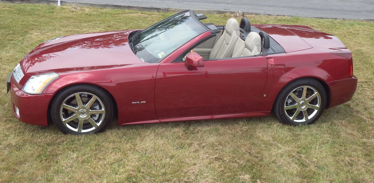 2006 Cadillac XLR - Image 12 of 31