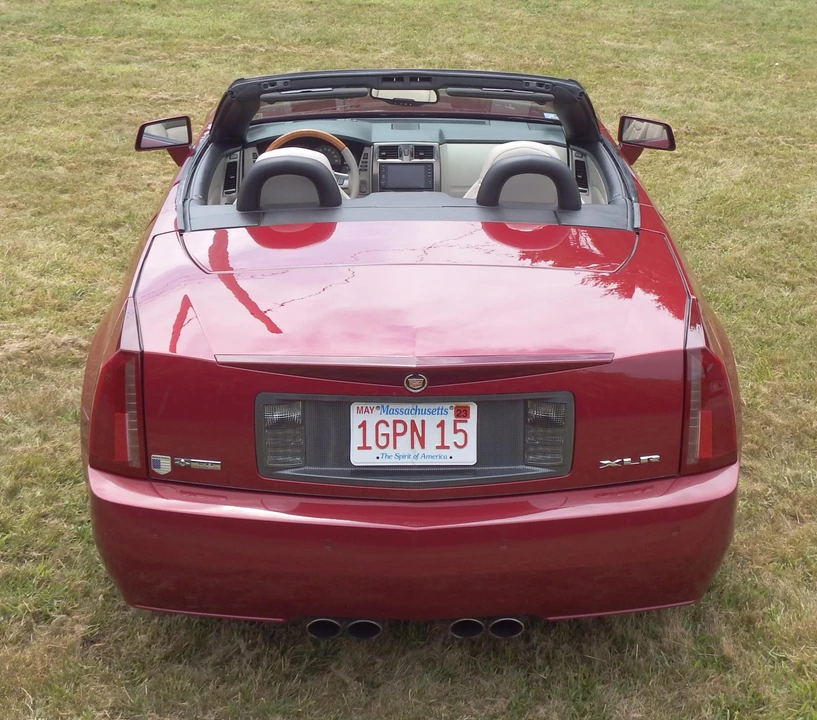 2006 Cadillac XLR - Image 17 of 31