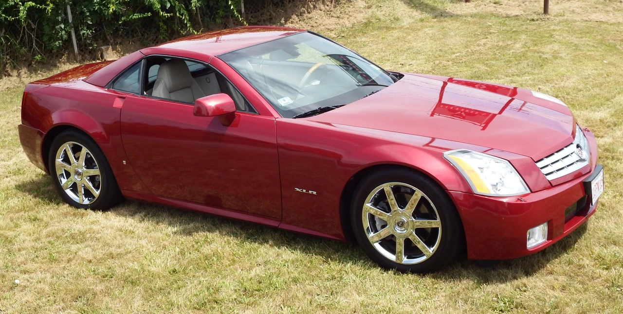 2006 Cadillac XLR - Image 28 of 31