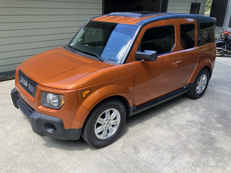2006 Honda Element - Image 2 of 31
